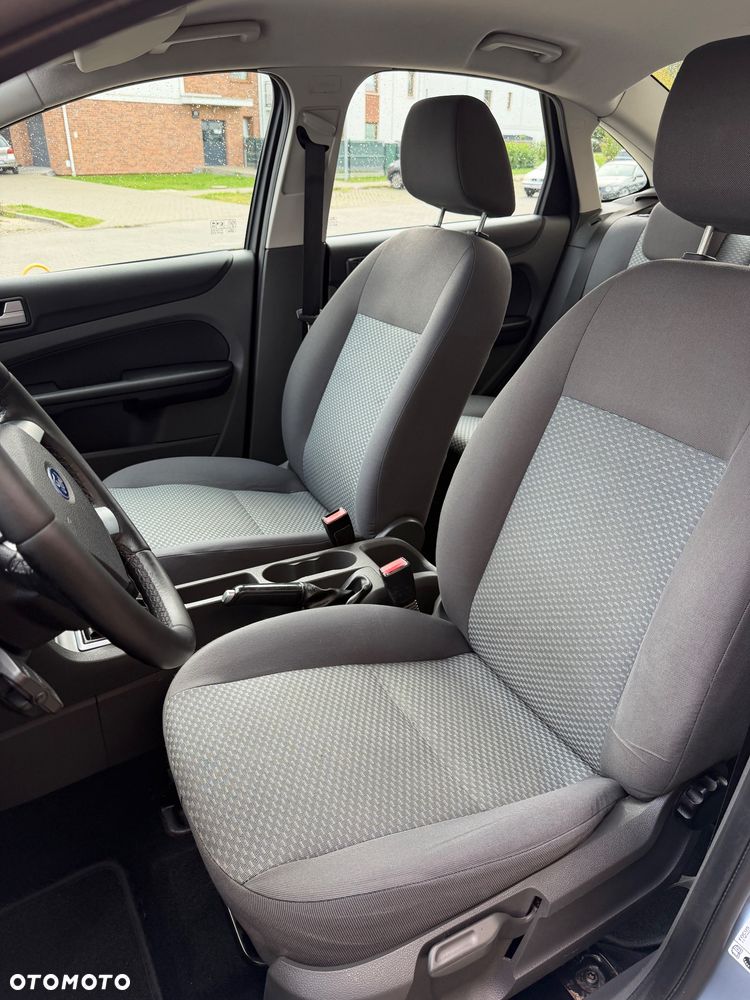 Ford Focus - 19