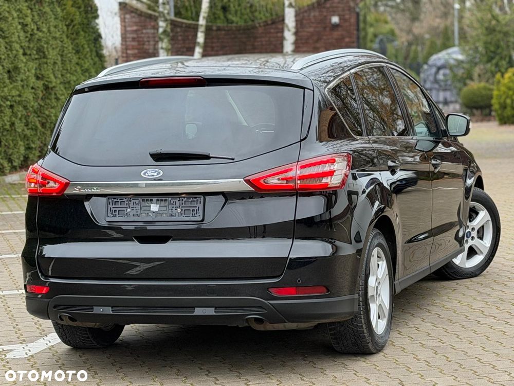 Ford S-Max - 15