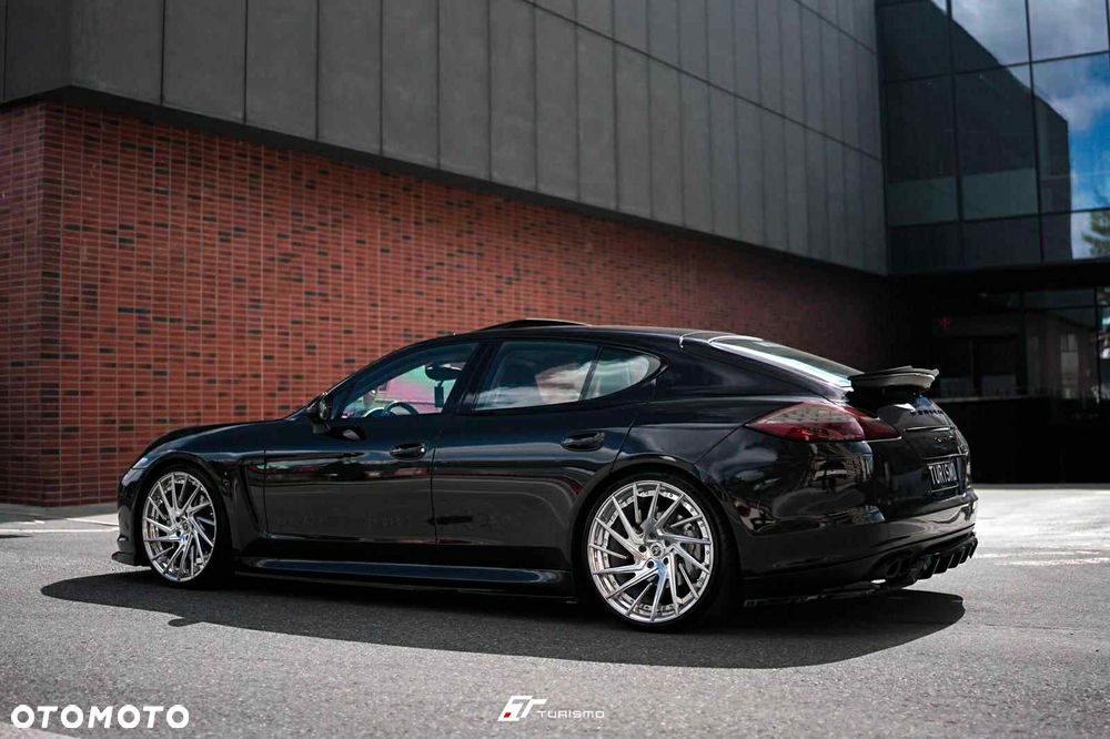 Porsche Panamera 4S - 1