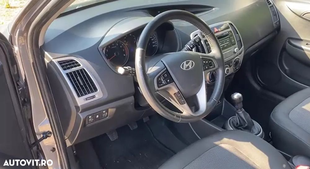 Hyundai i20 1.2 Fifa World Cup Edition - 10