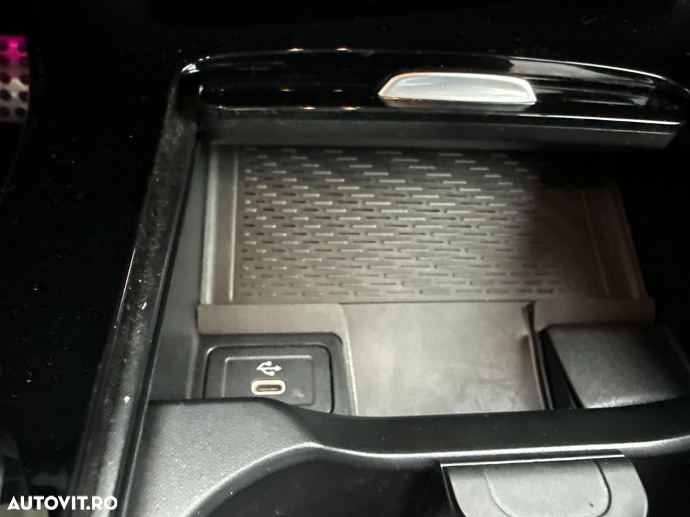 Mercedes-Benz A 250 e Sedan Aut. - 20