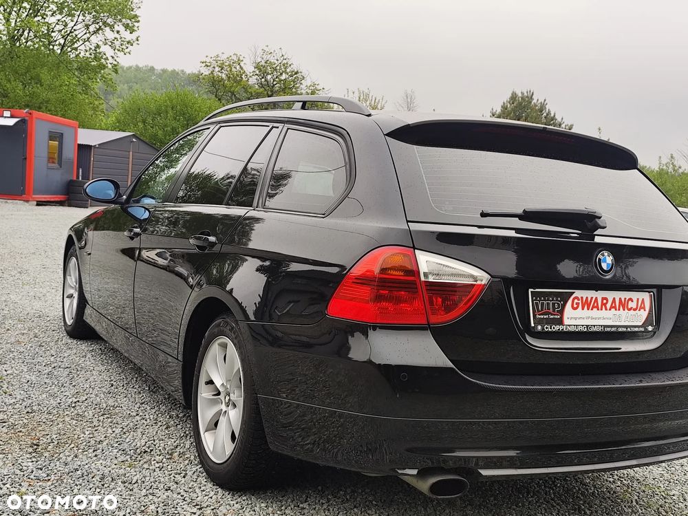 BMW Seria 3 318i - 6