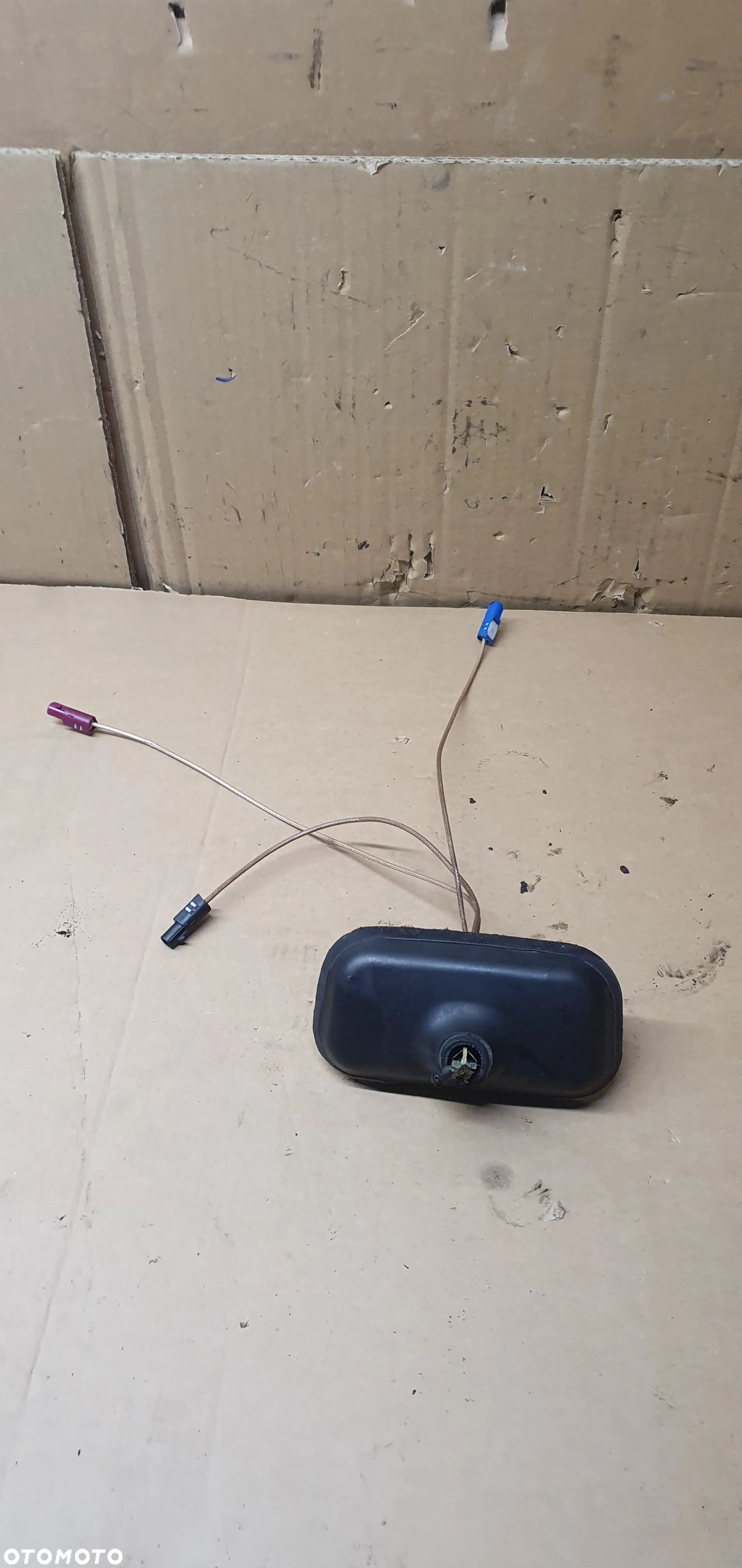 Antena dachowa radia GPS Mercedes ML W163 A1638201575 - 1