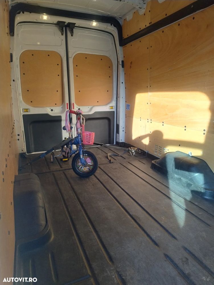 Ford Transit - 28