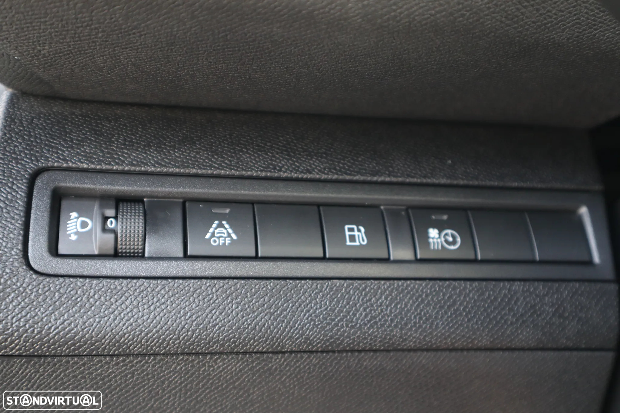 Peugeot 3008 1.6 Hybrid Allure Pack e-EAT8 - 24