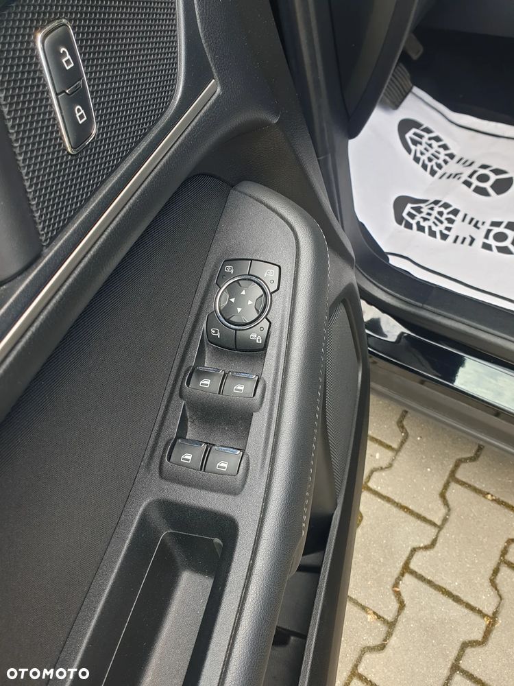 Ford S-Max - 22