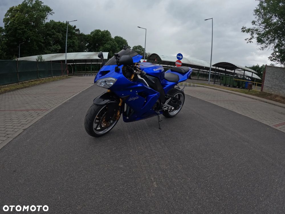 Kawasaki ZX - 7