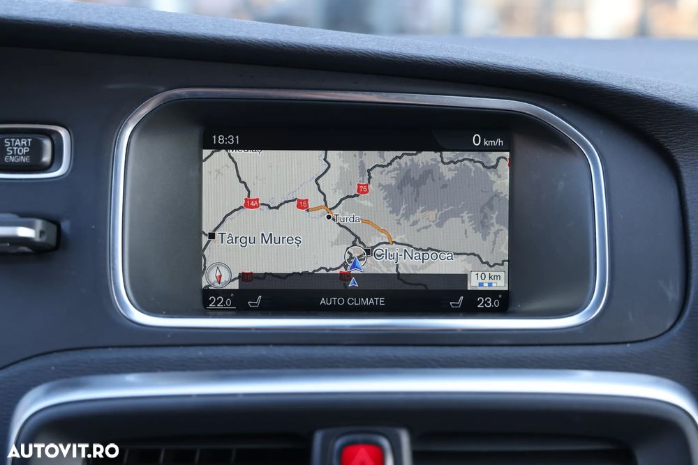 Volvo V40 D3 Geartronic Momentum - 28