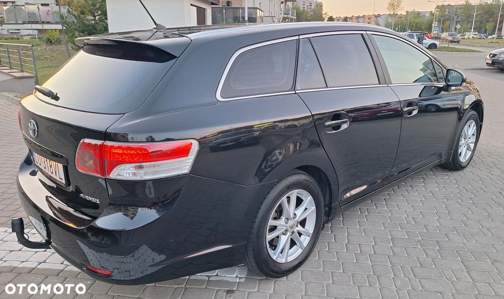 Toyota Avensis - 3