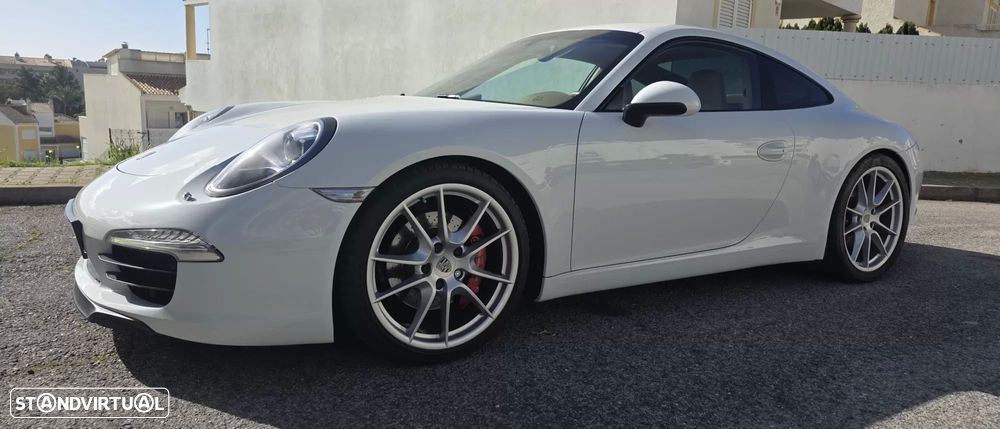 Porsche 911 Série F - 4