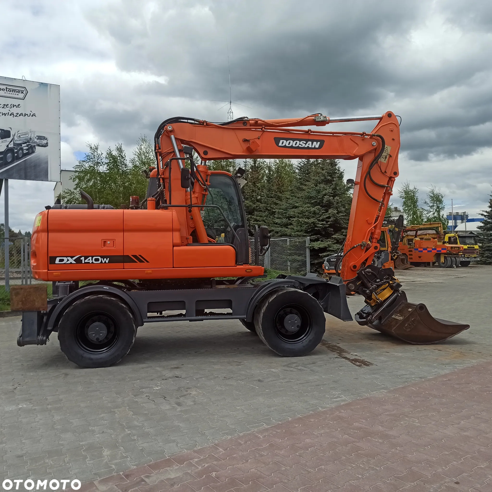 Doosan DX 140 W - 6