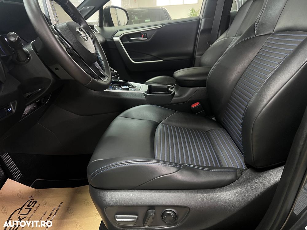 Toyota RAV4 2.5 4x4 Hybrid Black Edition - 24
