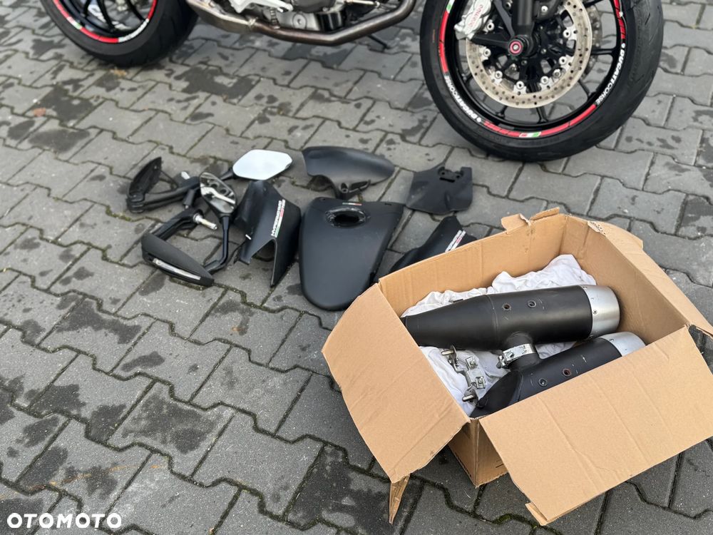 Ducati Hypermotard - 22