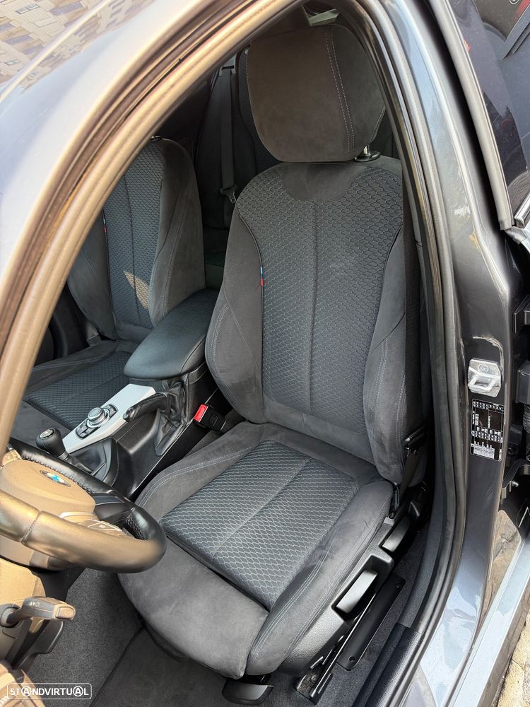 BMW 118 d Pack M - 26