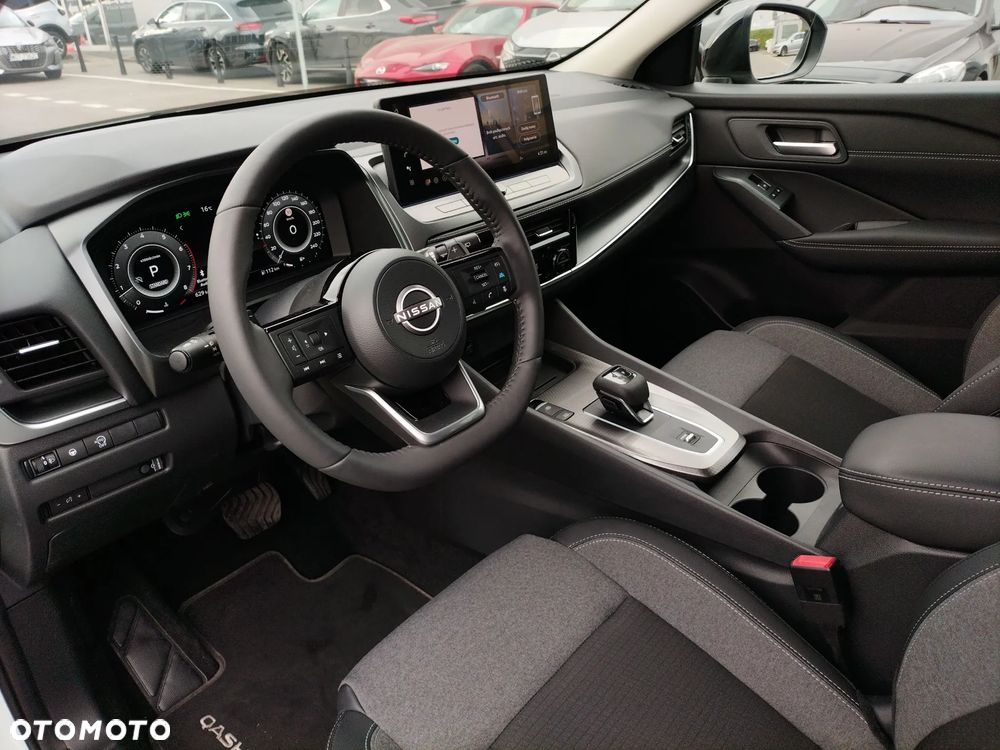 Nissan Qashqai 1.3 DIG-T MHEV N-Connecta Xtronic - 10
