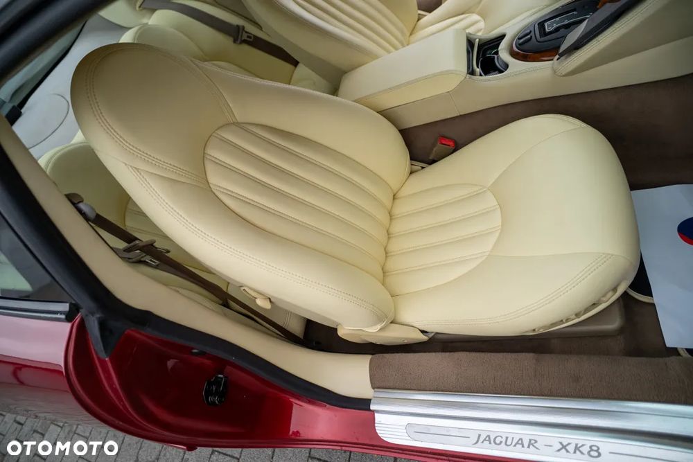 Jaguar XK8 4.0 - 34