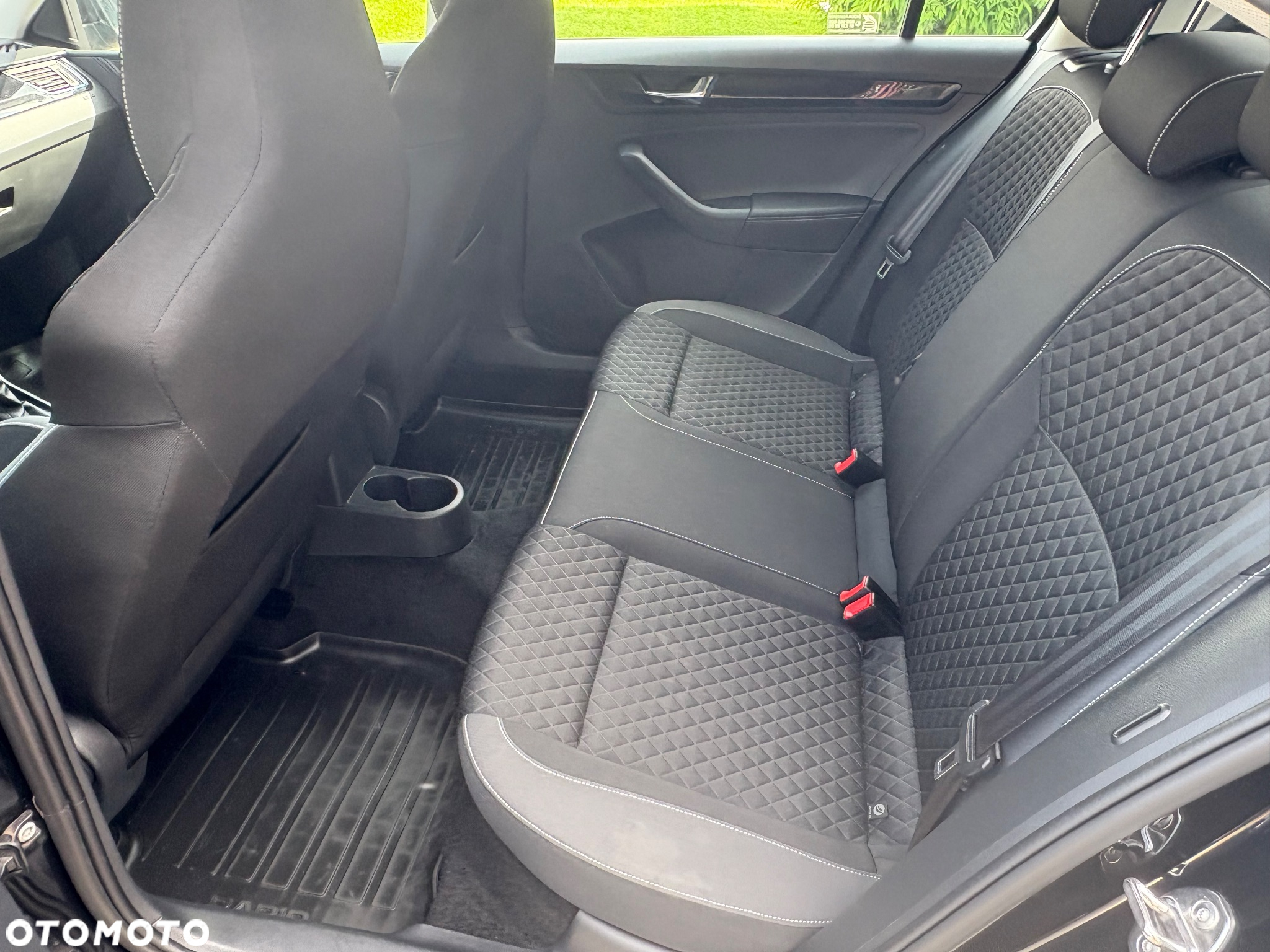 Skoda RAPID 1.0 TSI Style - 21