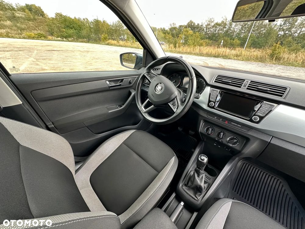 Skoda Fabia - 25