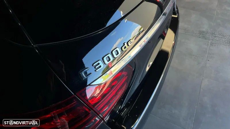 Mercedes-Benz C 300 de AMG Line - 55