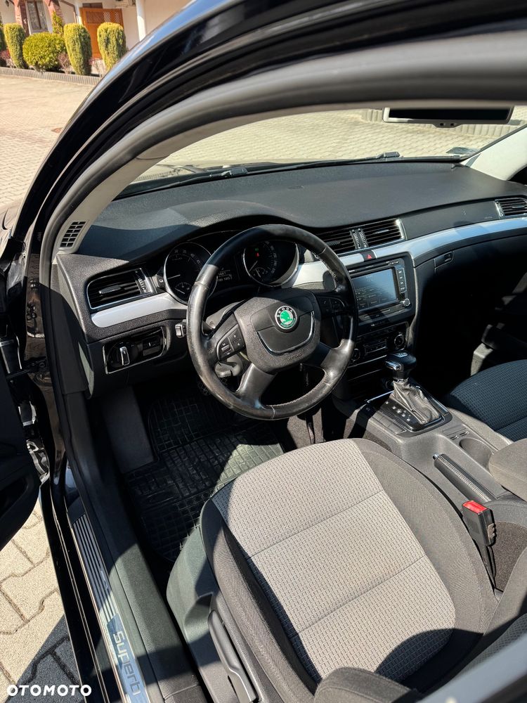 Skoda Superb 2.0 TDI Comfort DSG - 7