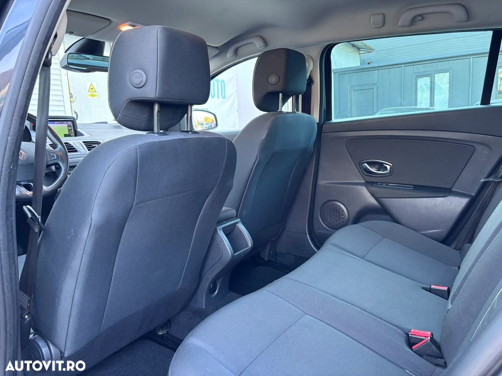 Renault Megane dCi 110 FAP LIMITED - 28