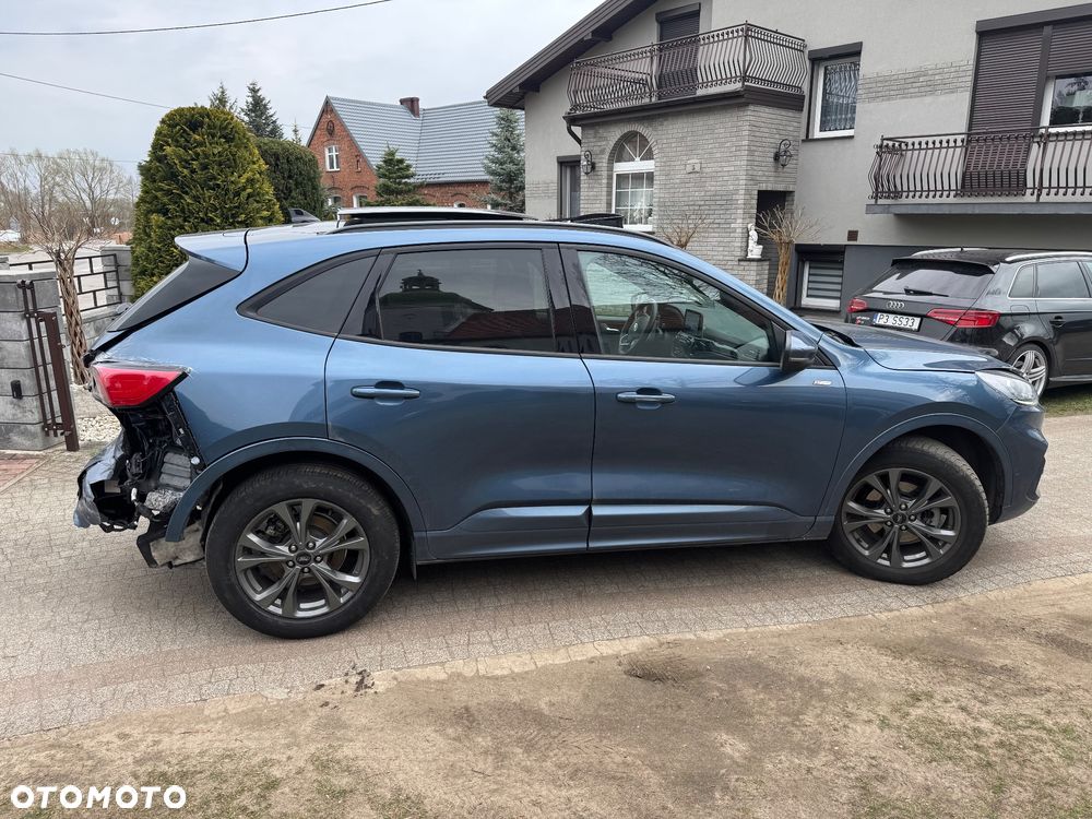 Ford Kuga - 12