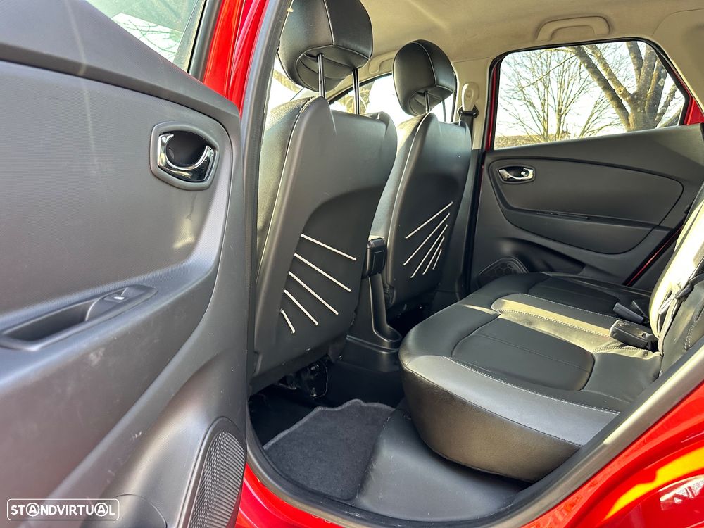 Renault Captur dCi 90 EDC Helly Hansen - 25