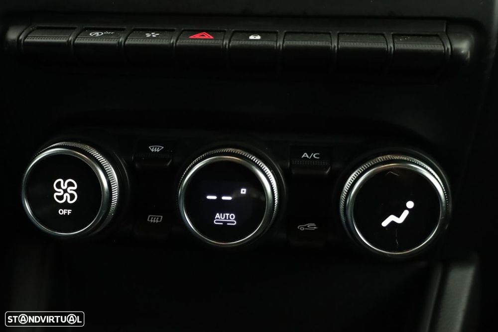 Renault Captur 1.0 TCe Techno Bi-Fuel - 13
