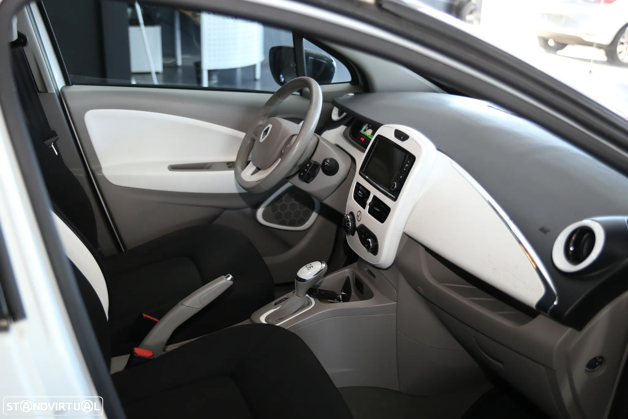 Renault Zoe (c/ Bateria) Life - 15