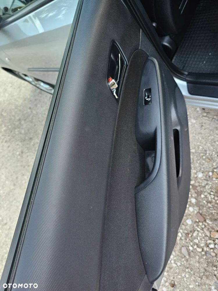 Hyundai i30 1.6 Premium - 8