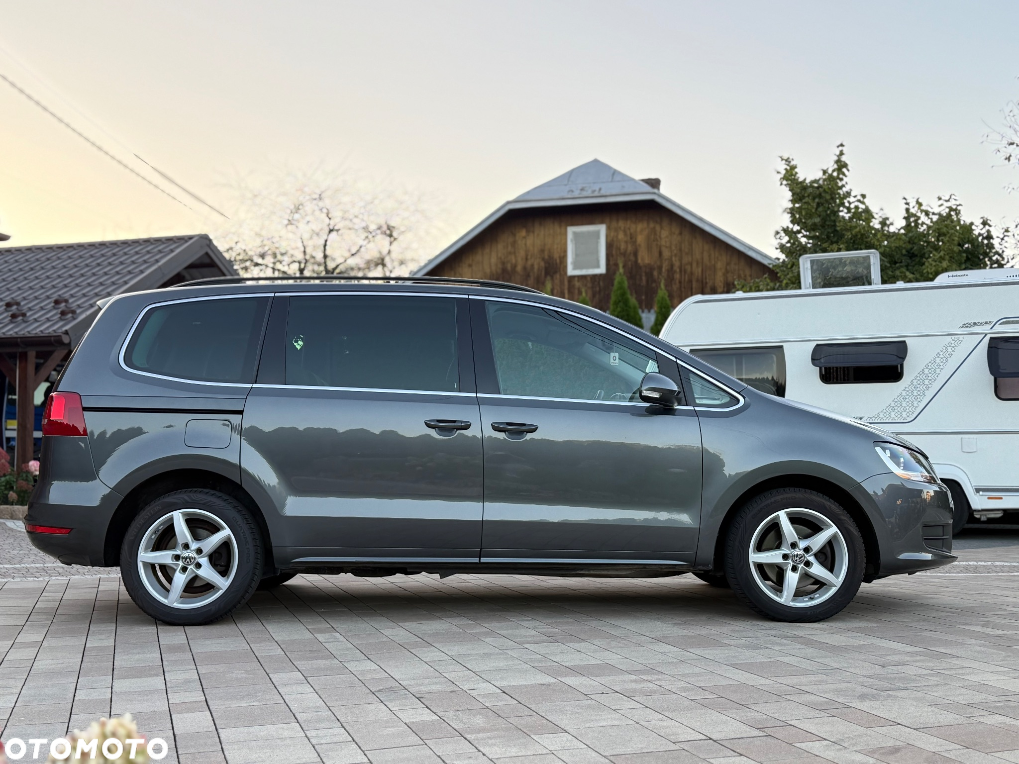 Volkswagen Sharan - 8