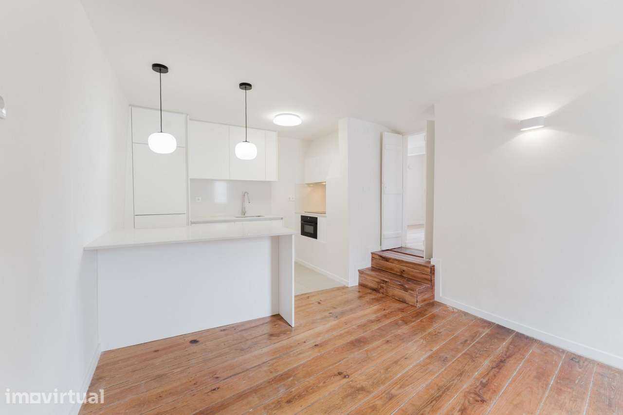 Apartamento T1 | Santa Maria Maior com Vista para o Rio Tejo - Grande imagem: 2/22