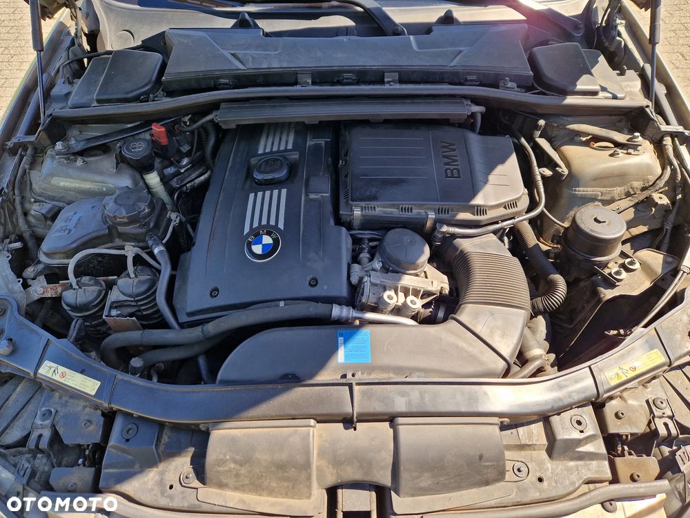 BMW Seria 3 - 16