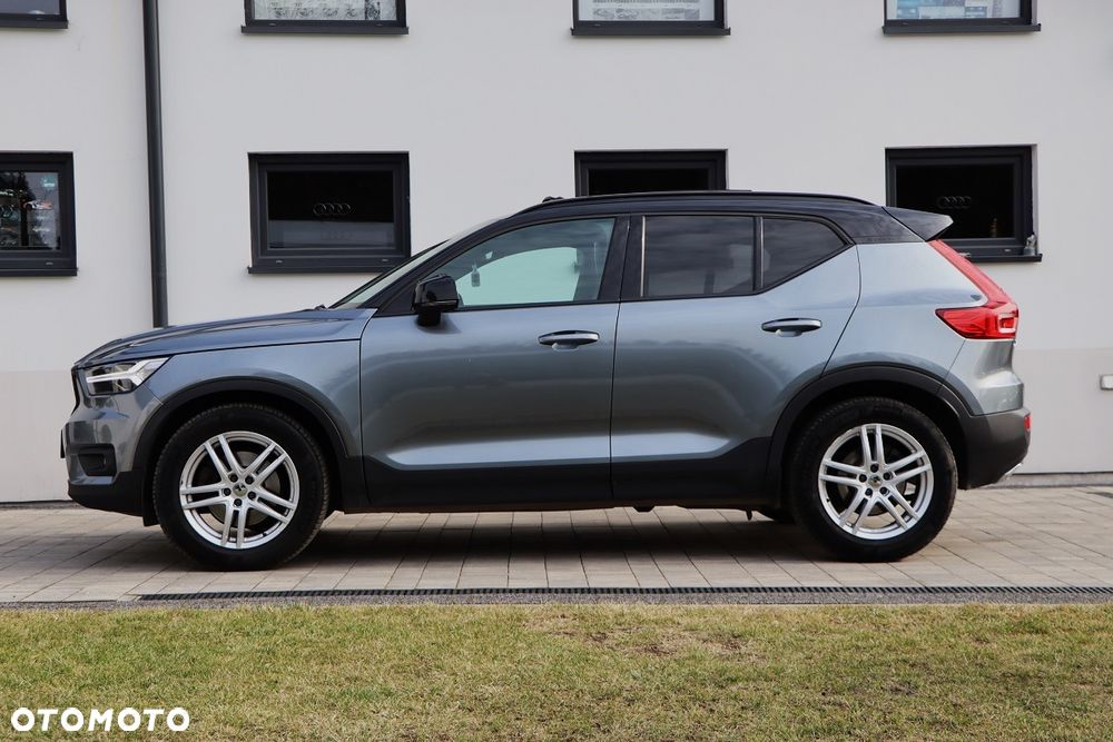 Volvo XC 40 D4 AWD R-Design - 9