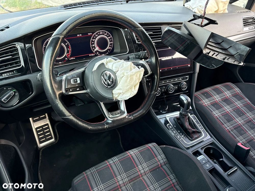 Volkswagen Golf GTI (BlueMotion Technology) DSG - 14
