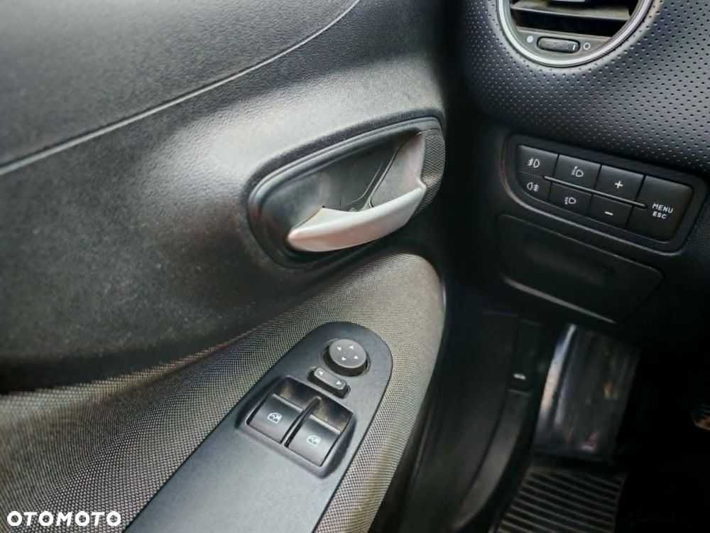 Fiat Punto 1.4 Multiair Easy S&S - 23