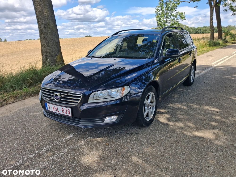 Volvo V70 D2 Momentum - 14