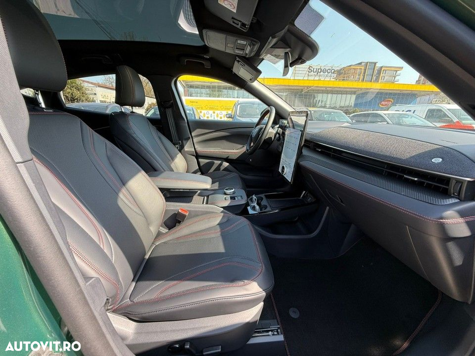 Ford Mustang Mach-E RWD Extended Range 216 kW Premium - 12