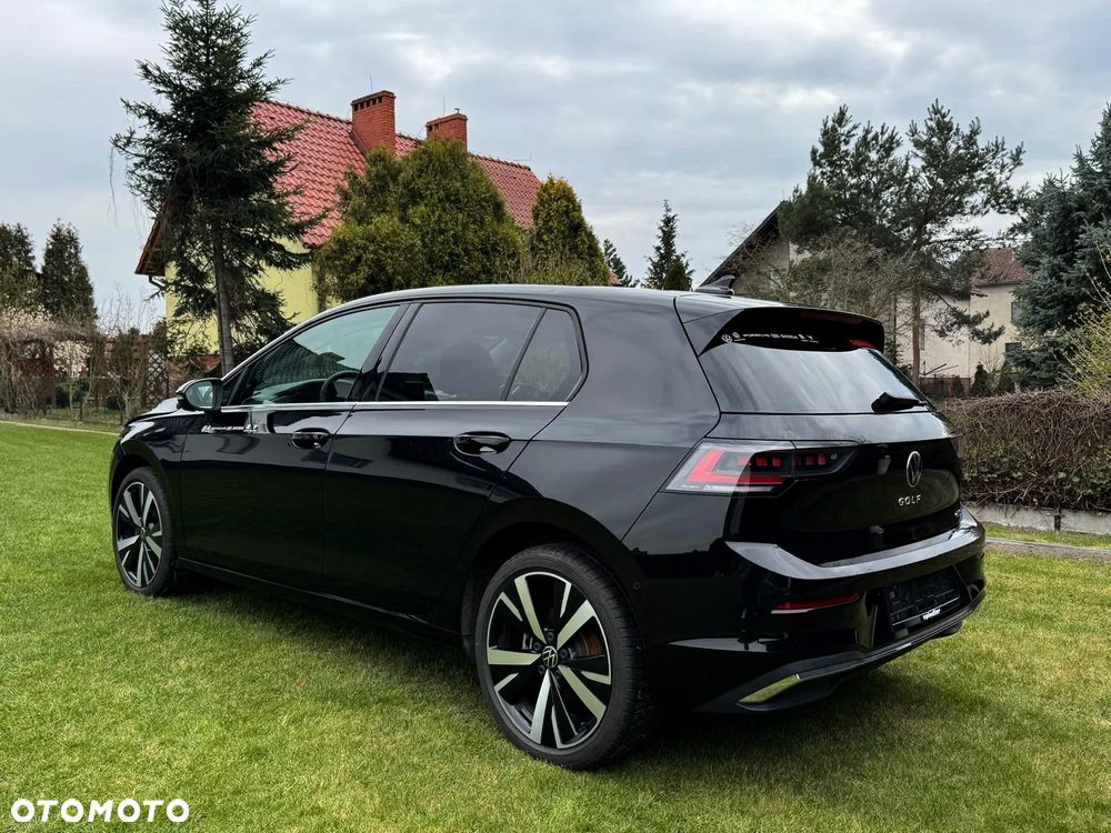 Volkswagen Golf - 4