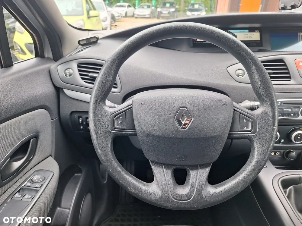 Renault Scenic 1.6 16V 110 TomTom Edition - 18