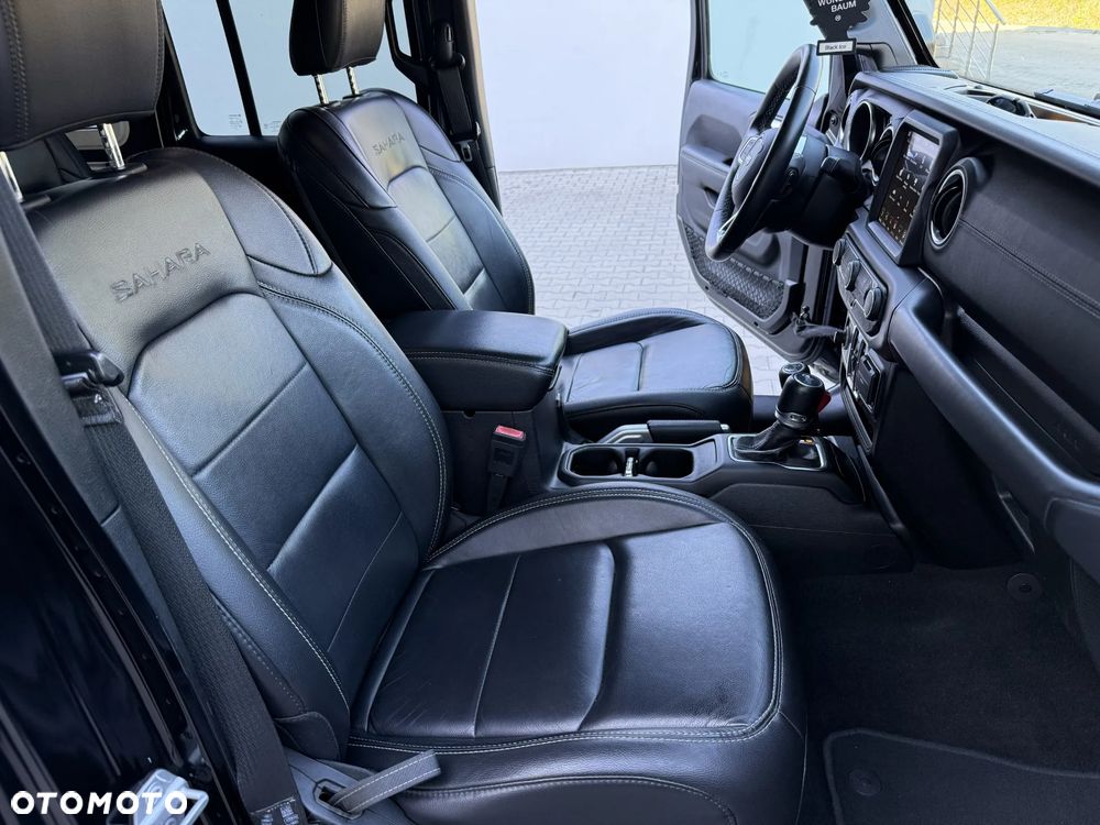 Jeep Wrangler Unlimited GME 2.0 Turbo Sahara - 15
