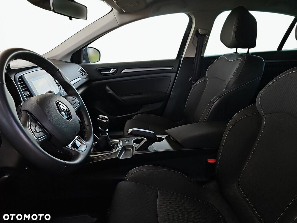Renault Megane 1.5 Blue dCi Zen - 12