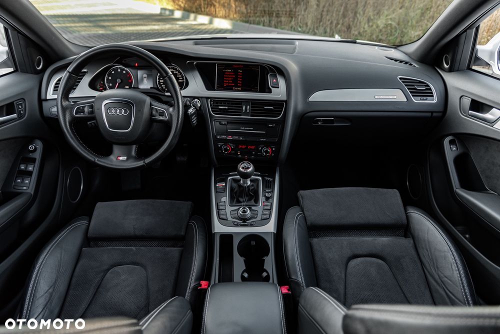 Audi A4 Avant 2.0 TFSI quattro S line Sportpaket - 27
