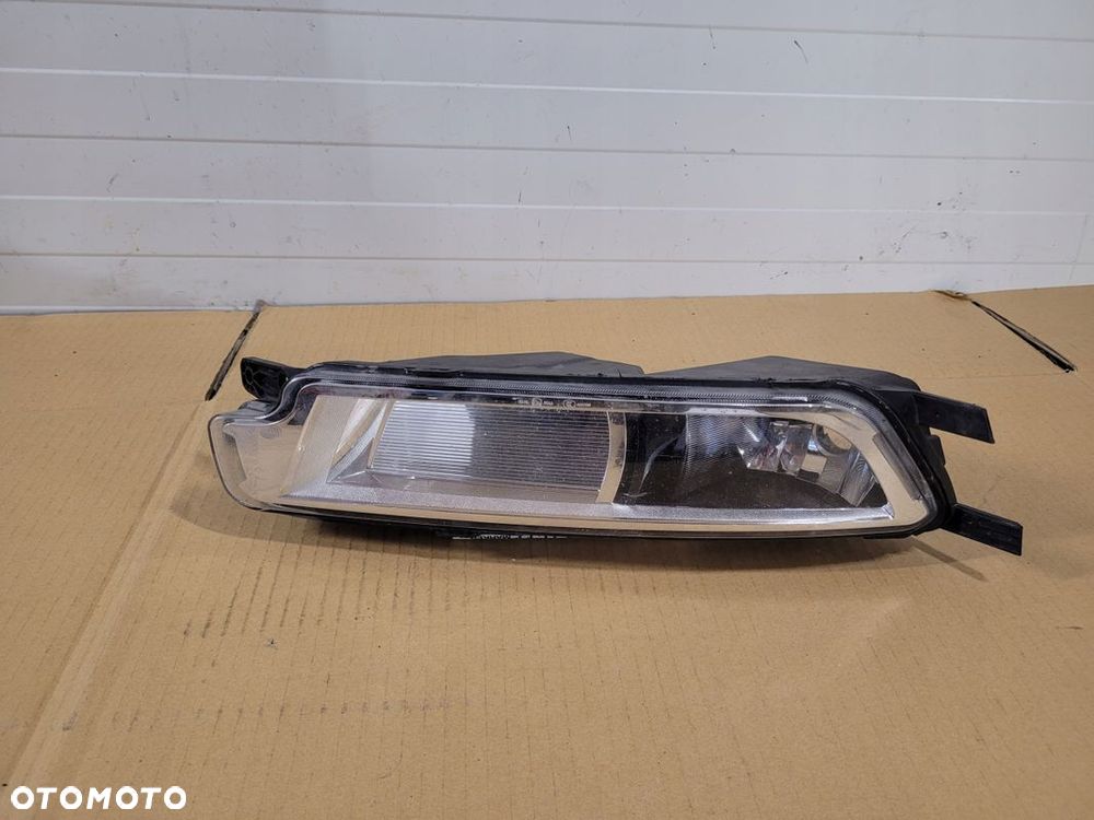 VW PASSAT B8 HALOGEN LEWY 3G0941661G - 1