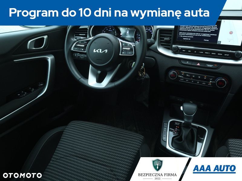 Kia Ceed - 9