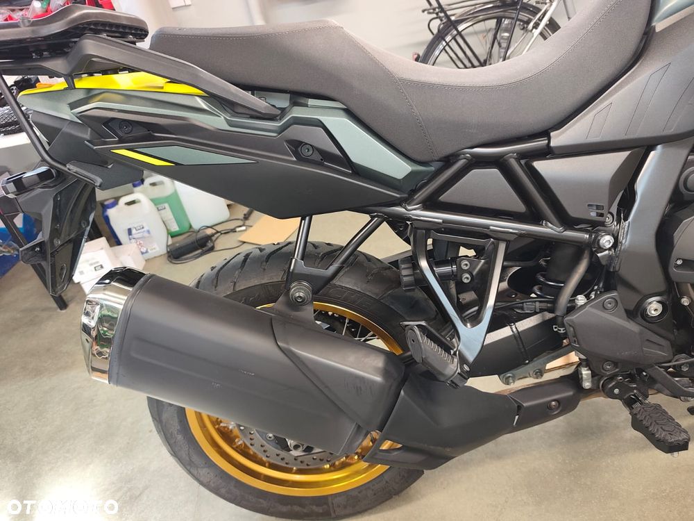 Suzuki V-STROM - 27