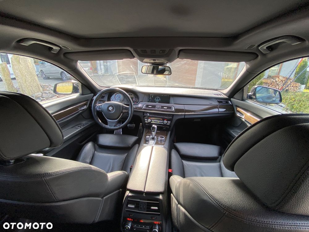 BMW Seria 7 ver-activehybrid - 23