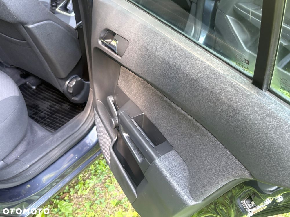 Opel Astra 1.4 - 28