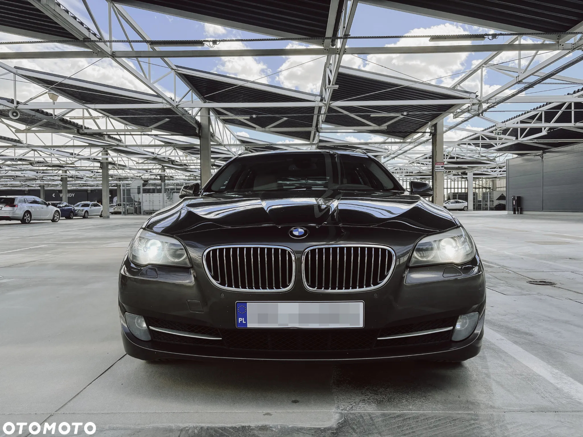 BMW Seria 5 520d Touring - 2