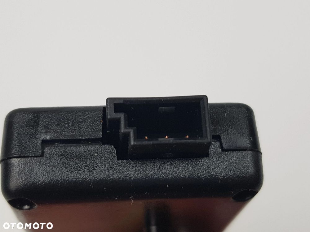 NOWY ORYGINALNY Wzmacniacz Moduł Antenowy BMW F22 F30 F32 M3 F80 9231442 - 8